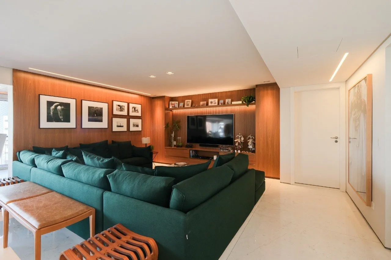 Apartamento com projeto Marcus Lima, andar alto e vista livre, em um dos melhores prédios da Vila Nova – AP1236