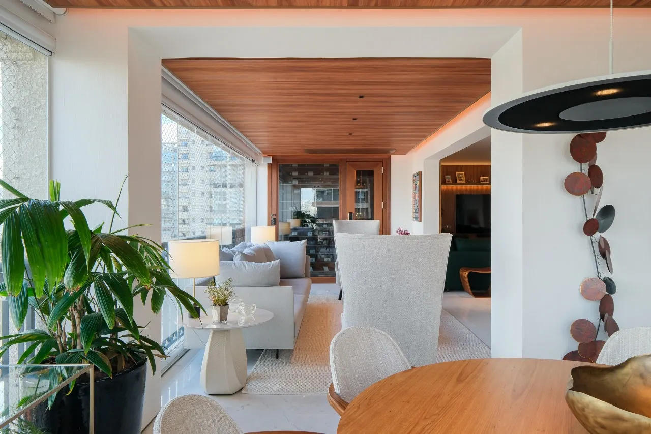 Apartamento com projeto Marcus Lima, andar alto e vista livre, em um dos melhores prédios da Vila Nova – AP1236