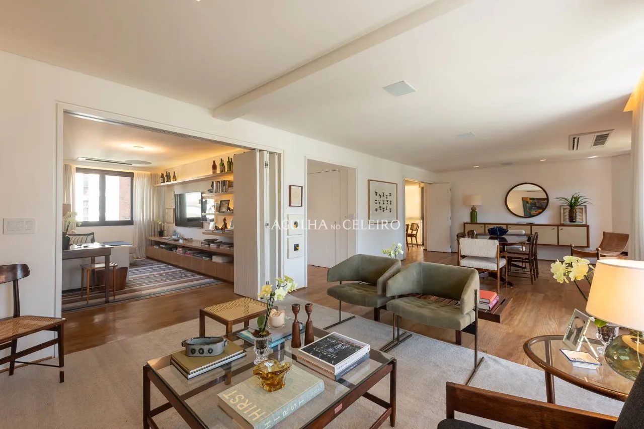 Apartamento iluminado, charmoso e a poucos metros do Parque do Povo. – AP4459