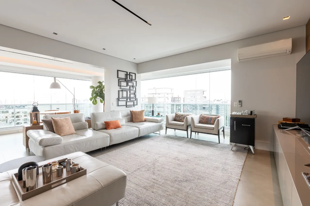 Combinação perfeita entre elegância e praticidade em condomínio cobiçado com quadra de tênis em Moema – AP5716