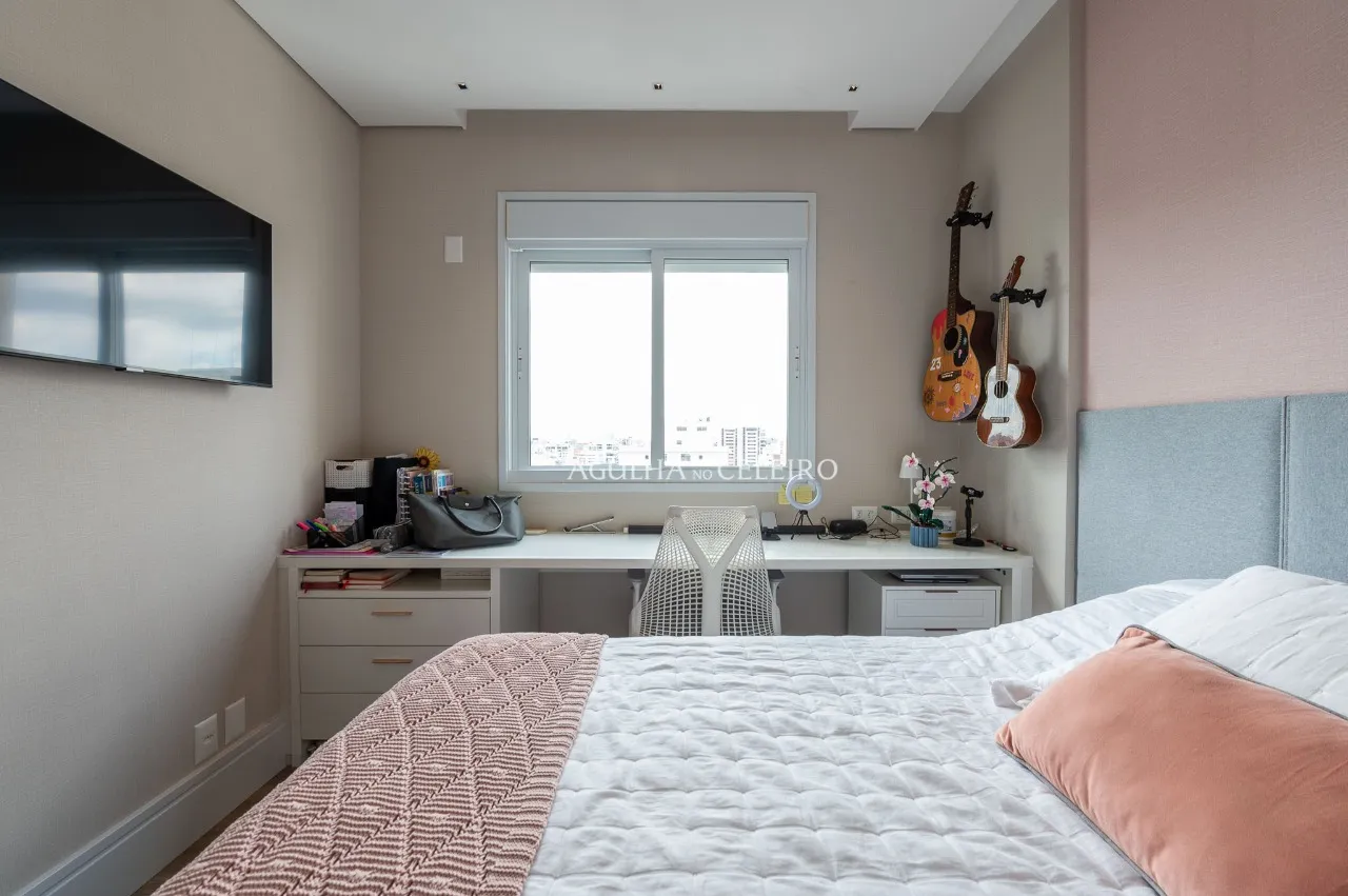 Combinação perfeita entre elegância e praticidade em condomínio cobiçado com quadra de tênis em Moema – AP5716