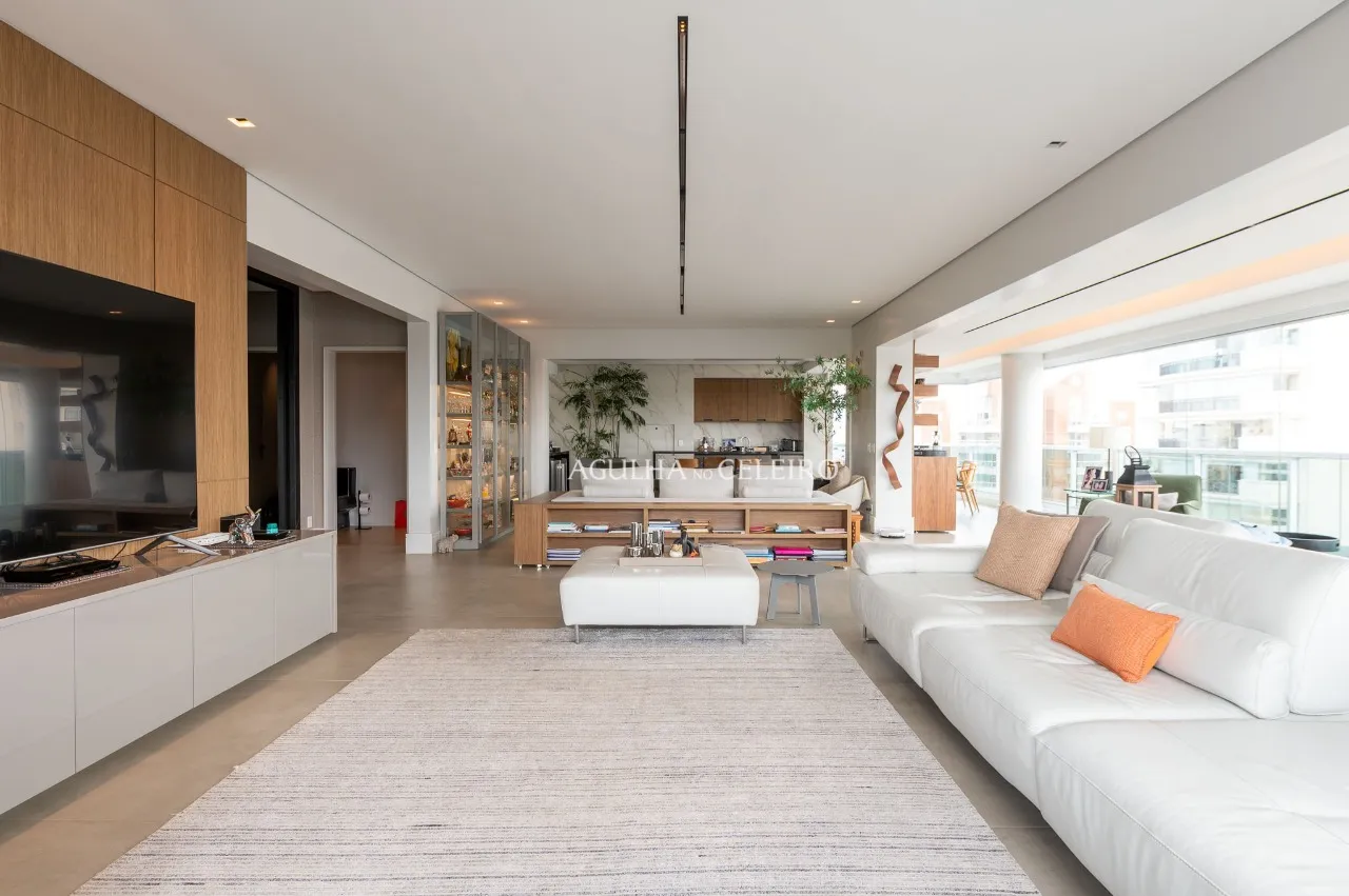 Combinação perfeita entre elegância e praticidade em condomínio cobiçado com quadra de tênis em Moema – AP5716