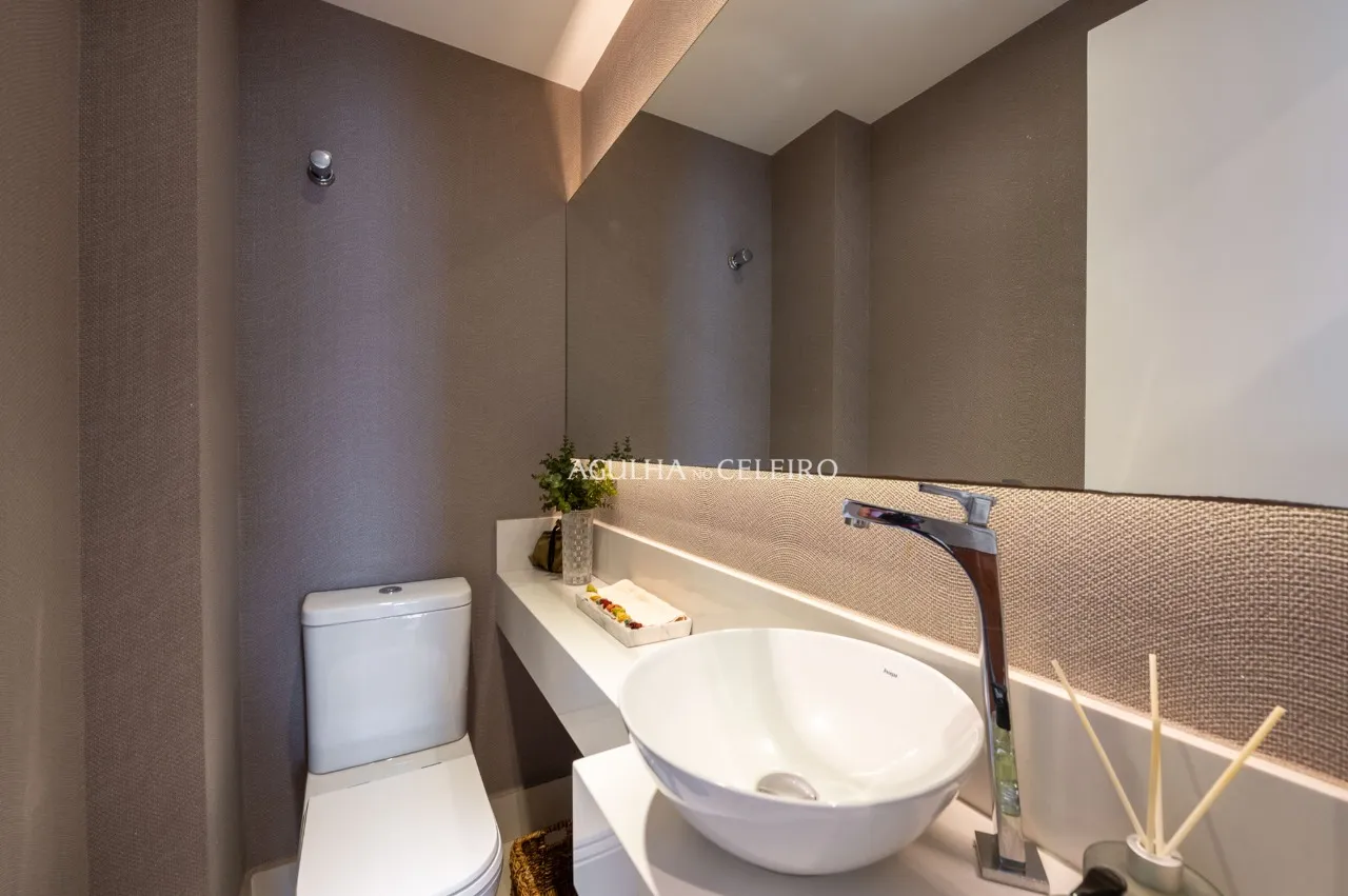 Apartamento com excelente planta à venda em Moema Pássaros. – AP6726