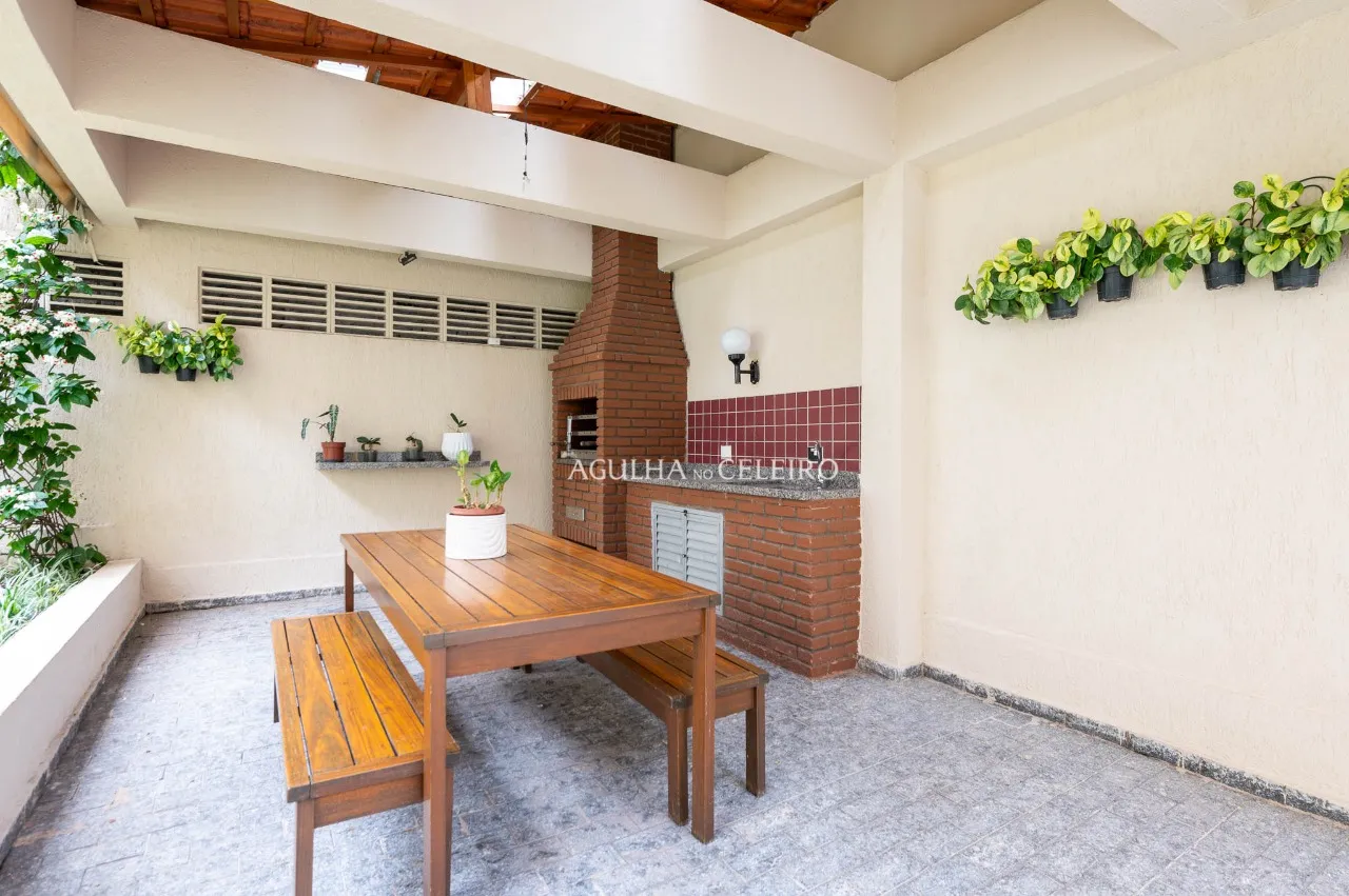 Apartamento com excelente planta à venda em Moema Pássaros. – AP6726