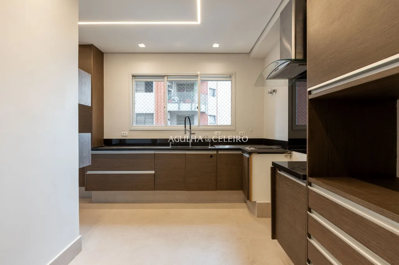 Apartamento alto astral à venda no Itaim Bibi – AP8593