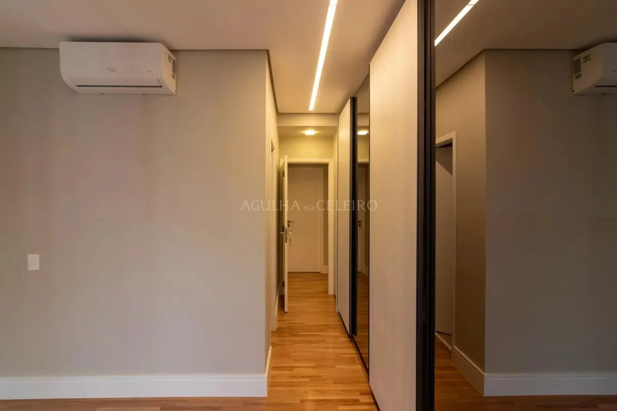 A cobertura dos seus sonhos com vista permanente à venda em Moema. – CO0684