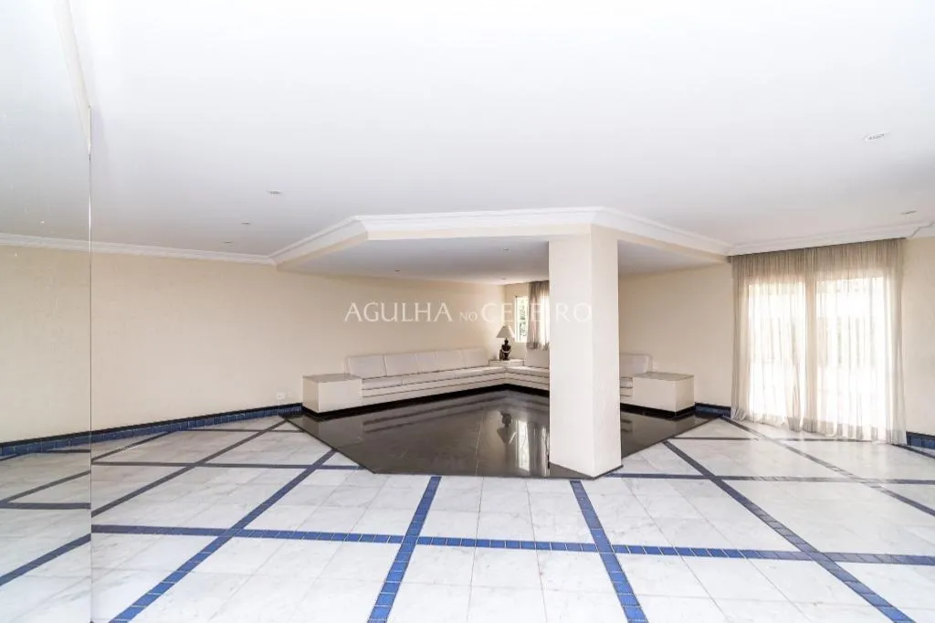 A cobertura dos seus sonhos com vista permanente à venda em Moema. – CO0684