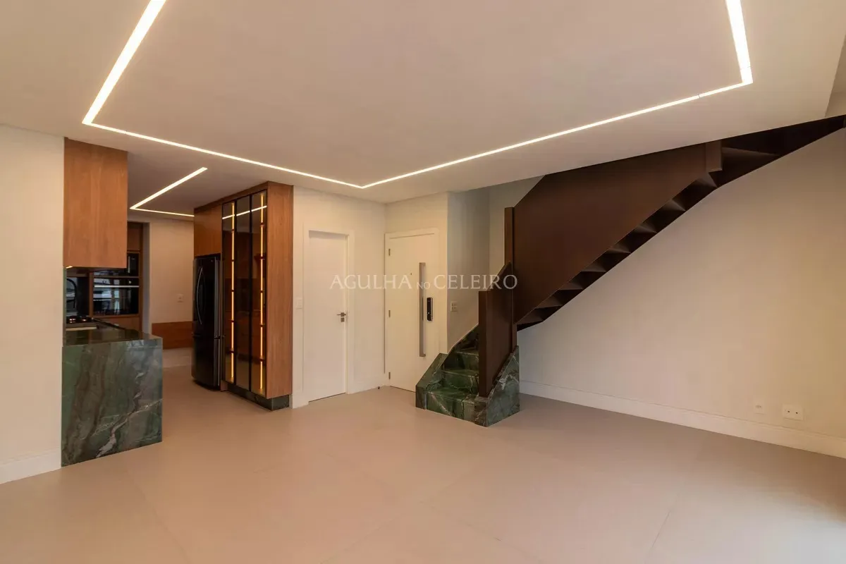 A cobertura dos seus sonhos com vista permanente à venda em Moema. – CO0684