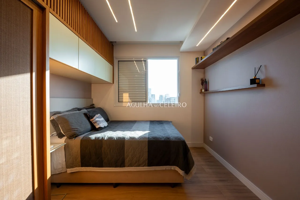 Cobertura reformada, mobiliada e com vista de tirar o fôlego à venda no Itaim Bibi. – CO0906