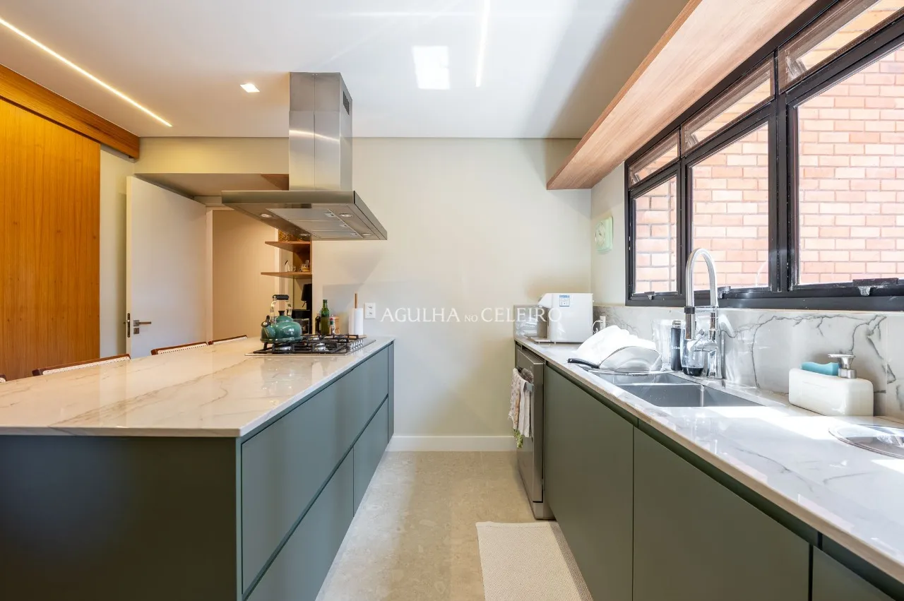 Apartamento mobiliado à venda no melhor da Vila Nova Conceição. – 14365