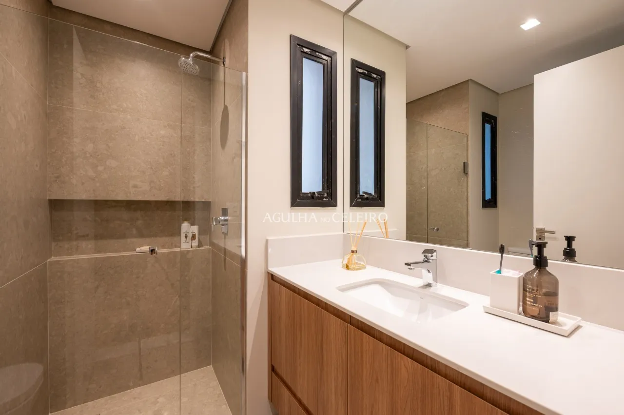 Apartamento mobiliado à venda no melhor da Vila Nova Conceição. – 14365