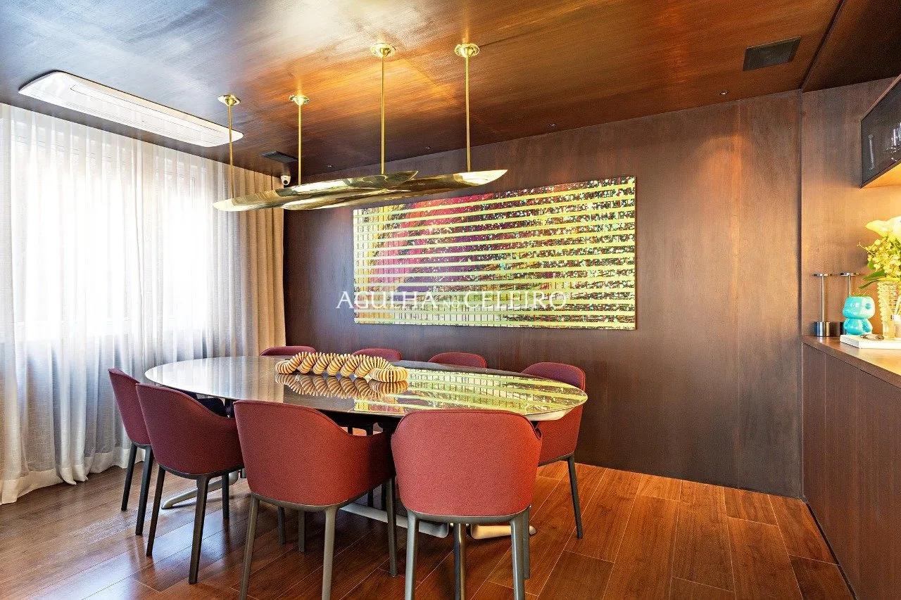 Apartamento reformado em excelente localização. – 17142