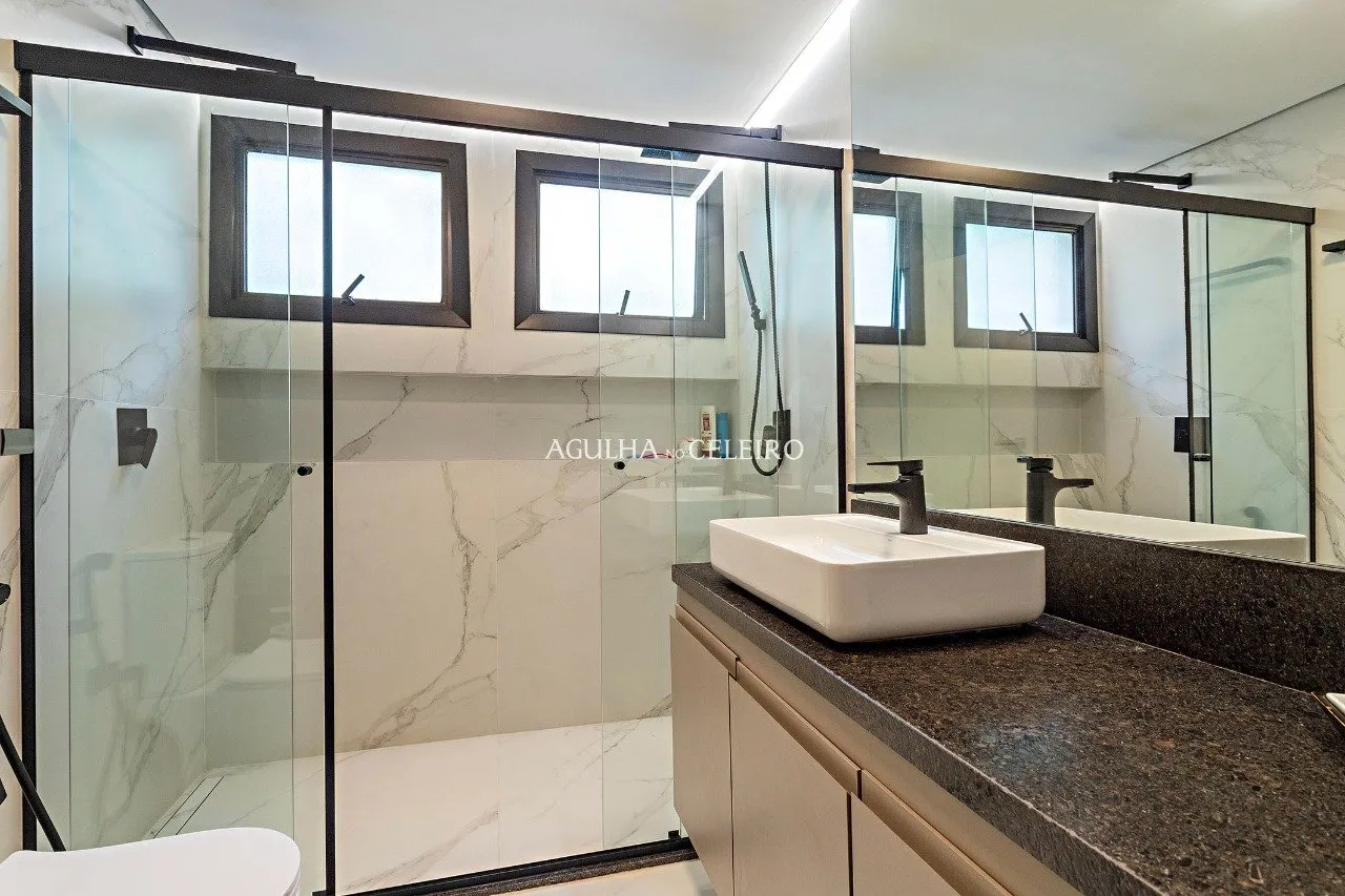 Apartamento reformado para venda e locação na Vila Nova Conceição. – 17967