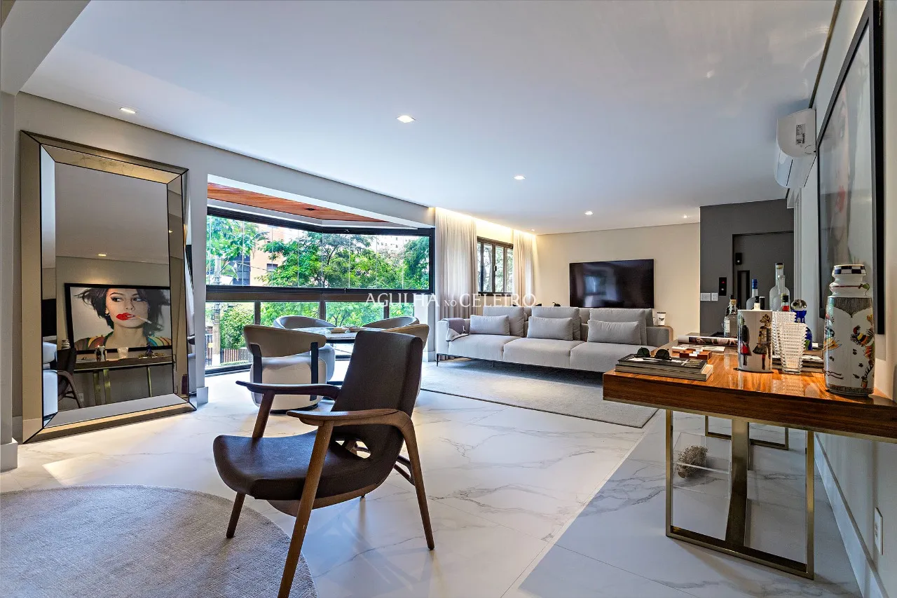 Apartamento reformado para venda e locação na Vila Nova Conceição. – 17967