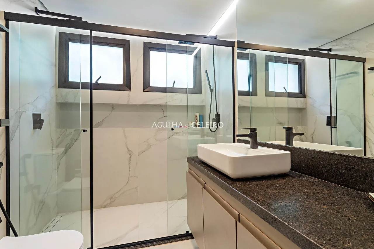 Apartamento reformado para venda e locação na Vila Nova Conceição. – 17967