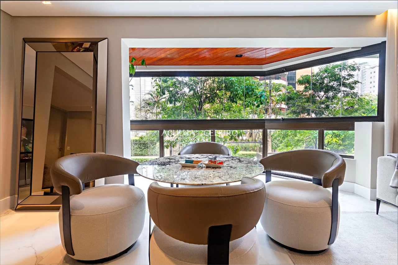 Apartamento reformado para venda e locação na Vila Nova Conceição. – 17967