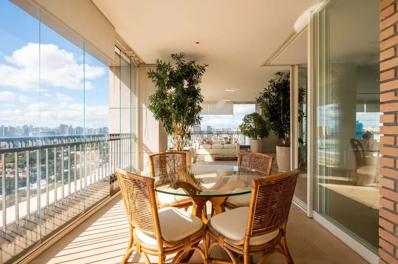 Magnífico apartamento no The Place de 400 m2 – 18088