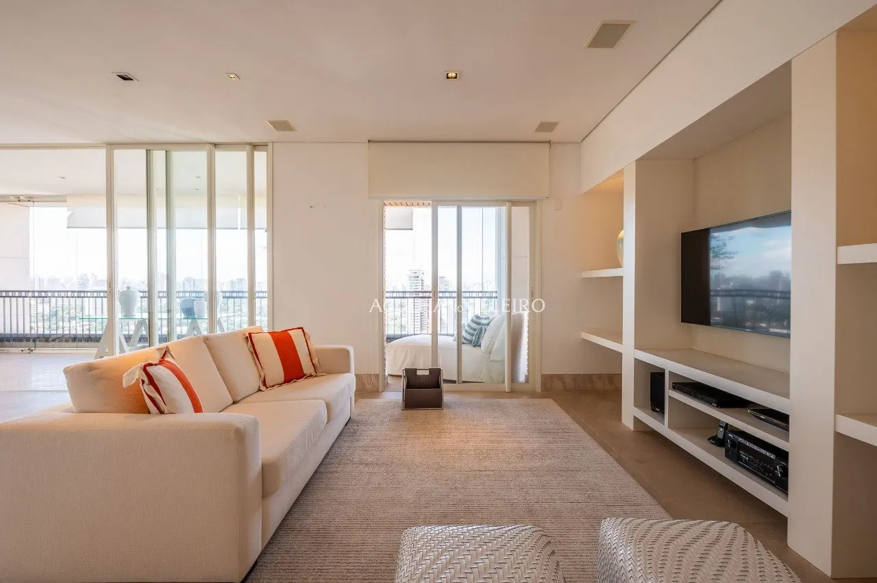 Magnífico apartamento no The Place de 400 m2 – 18088