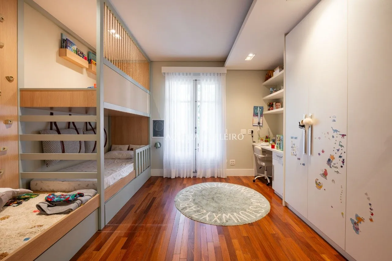 A casa perfeita para famílias com filhos nas melhores escolas do Alto de Pinheiros. – 20047