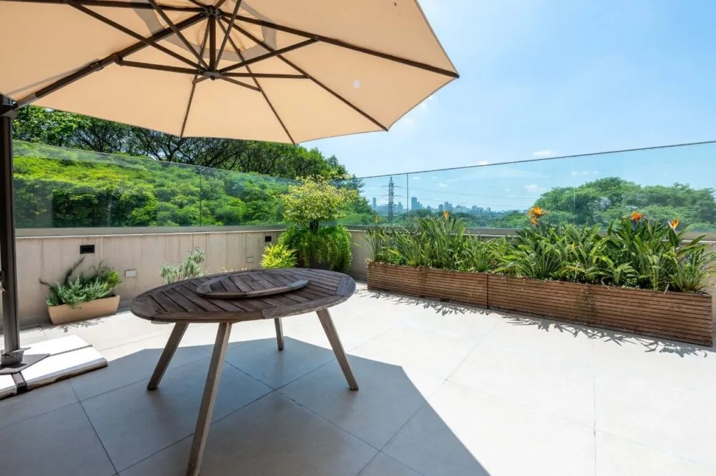 Cobertura triplex exclusiva com espaço gourmet e vista panorâmica – 20399
