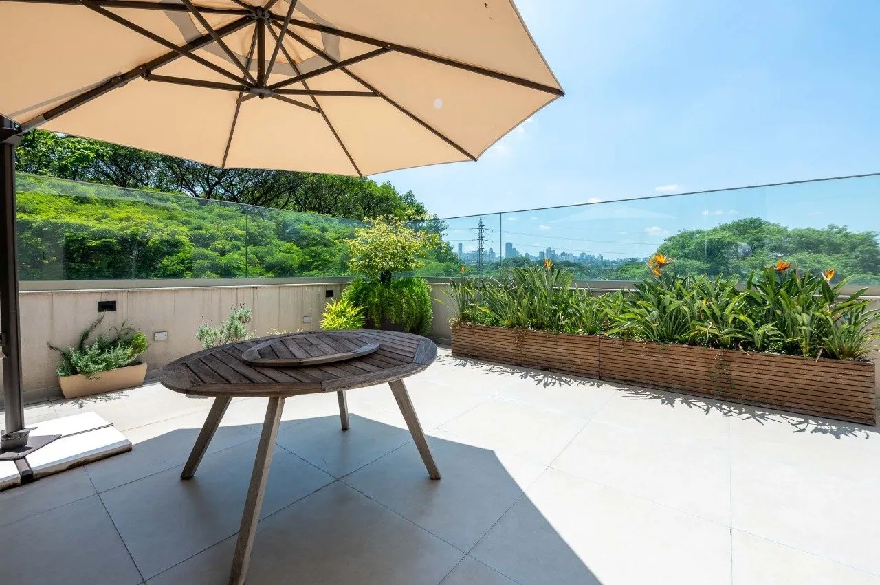 Cobertura triplex exclusiva com espaço gourmet e vista panorâmica – 20399