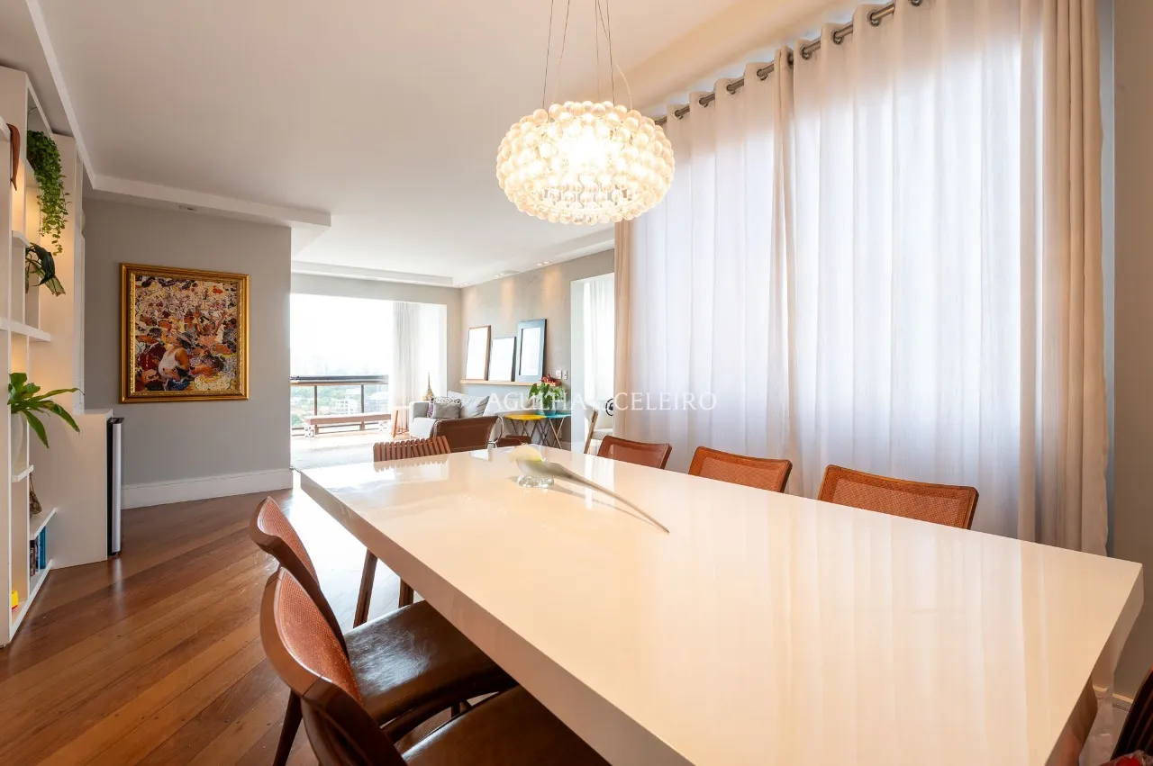 Apartamento com vista espetacular e atmosfera acolhedora. – 20695