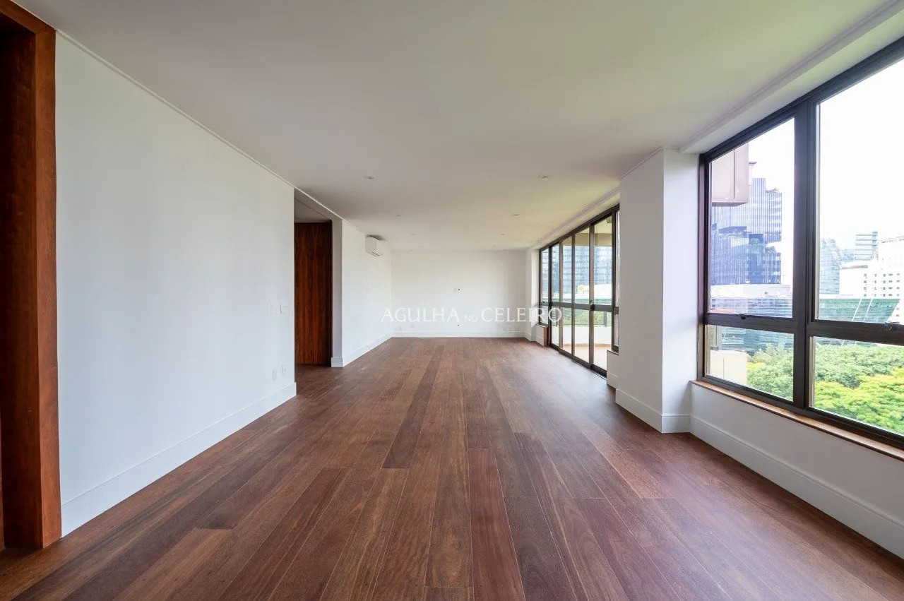 Apartamento para locação em rua tranquila do Itaim Bibi. – 20830