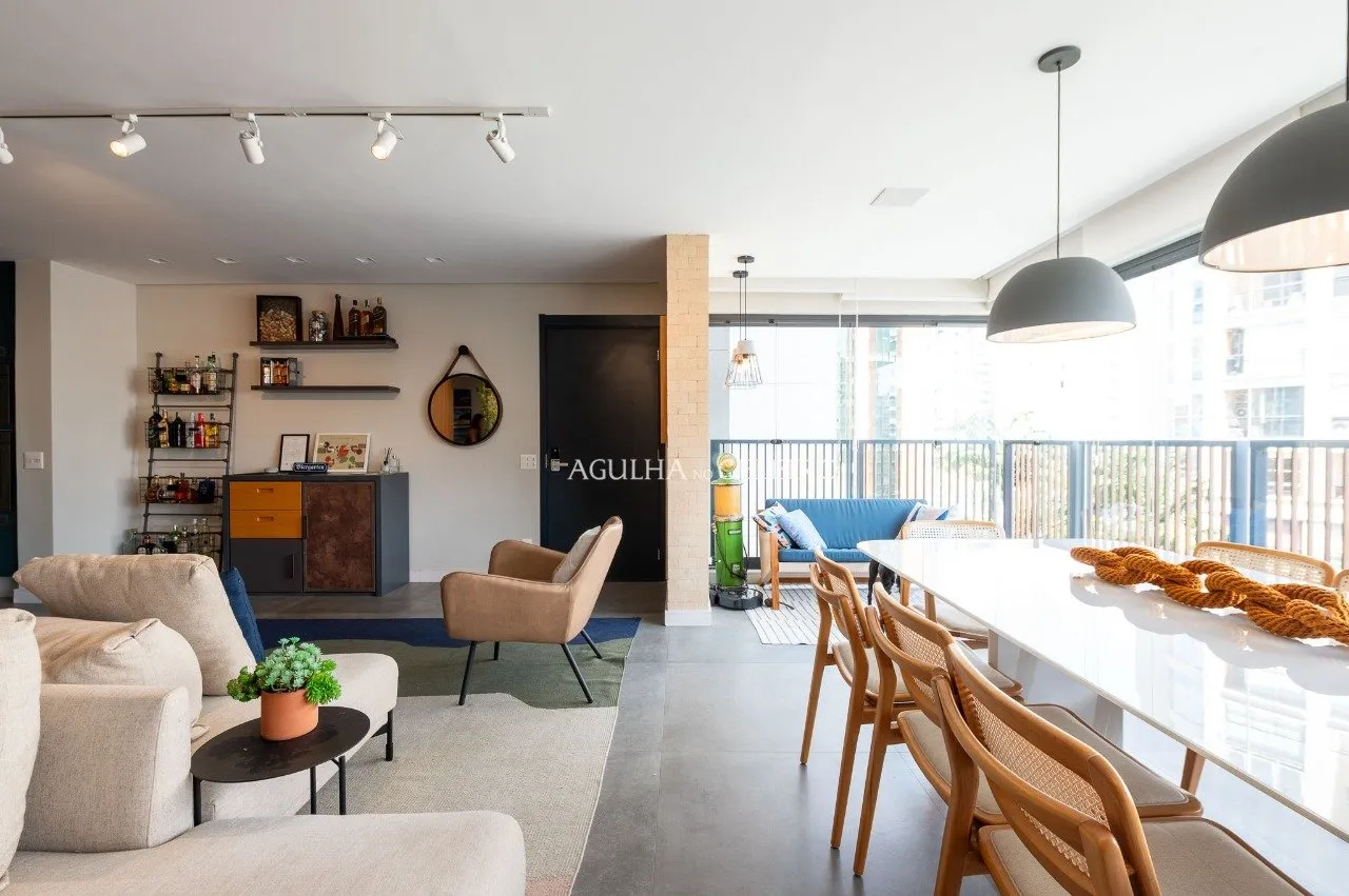 Apartamento com muito charme em Moema. – 20857