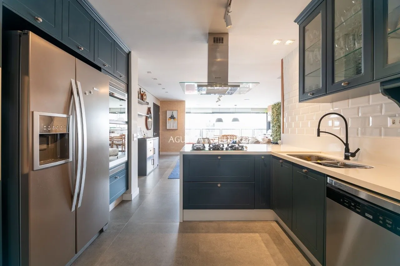 Apartamento com muito charme em Moema. – 20857