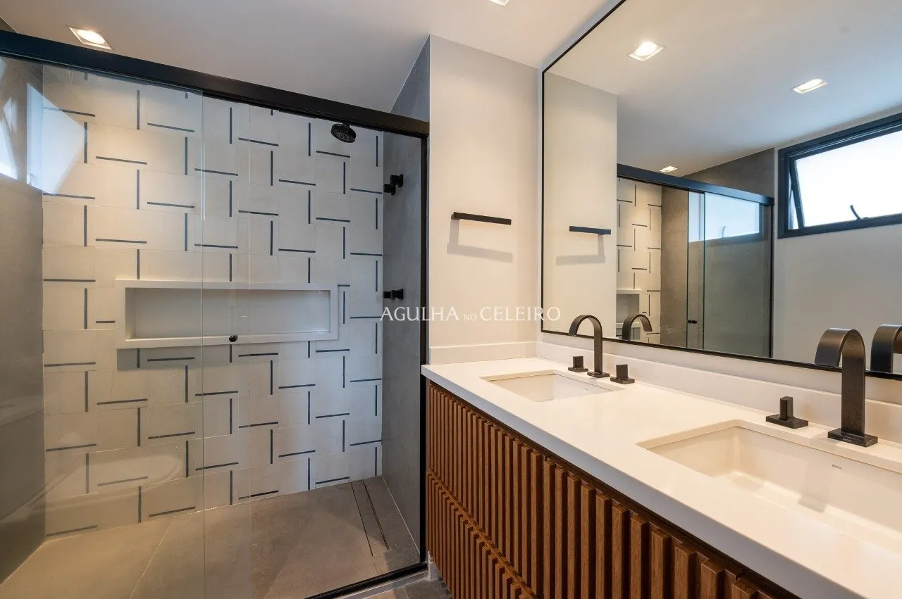 Apartamento com muito charme em Moema. – 20857