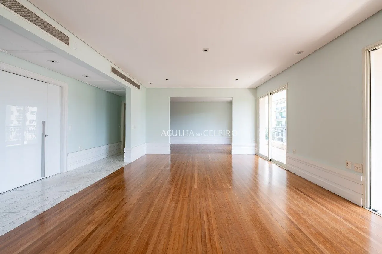 Apartamento em prédio diferenciado na melhor localização em Moema – 21040 - 21040 (2)