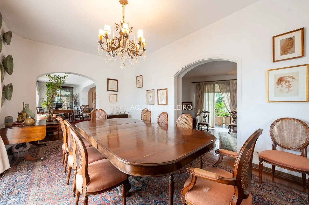 Apartamento amplo e com varanda para reforma na melhor rua do Jardim Paulista – 21158