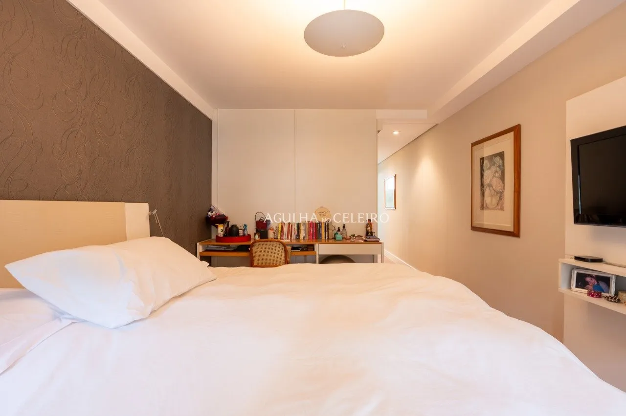 Amplo apartamento com 3 dormitórios, 2 vagas e excelente localização – 21172 - 21172 (19)