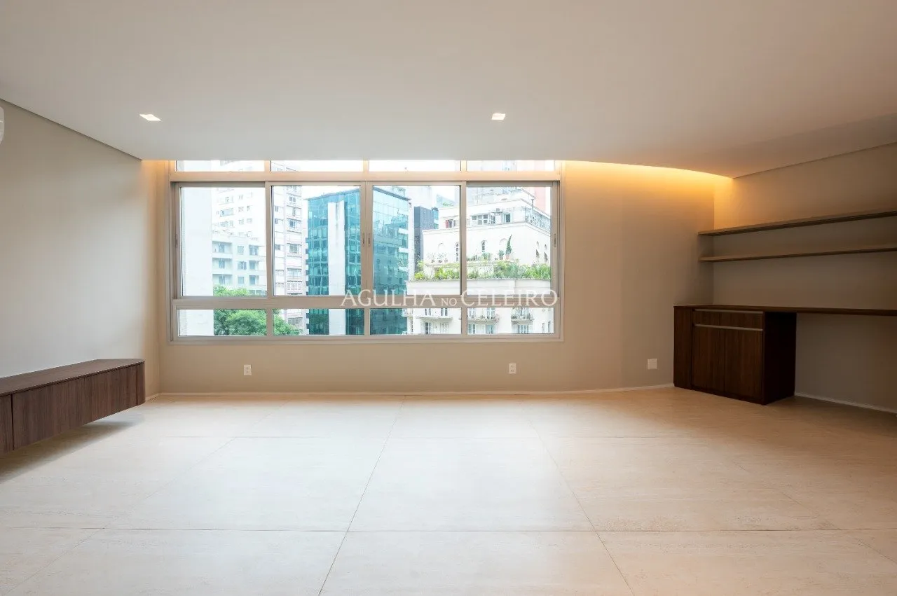 Apartamento totalmente reformado no Jardim América – 21209