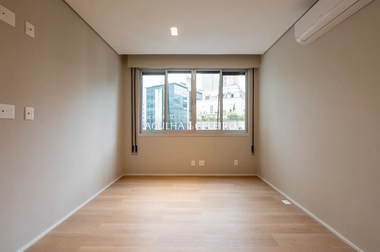 Apartamento totalmente reformado no Jardim América – 21209