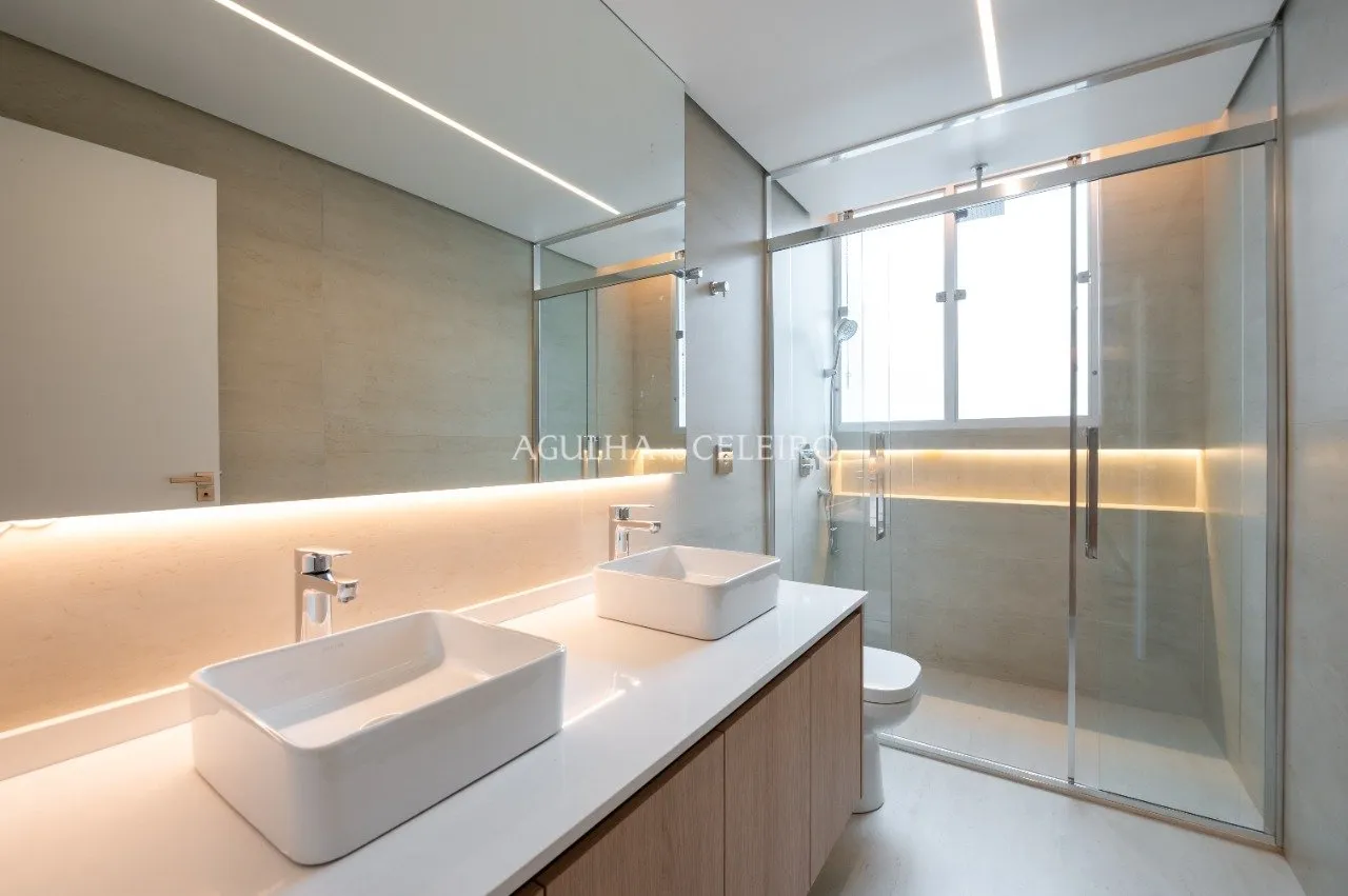 Apartamento totalmente reformado no Jardim América – 21209