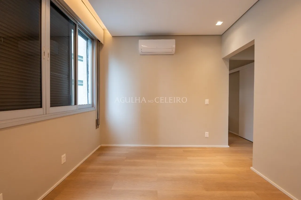 Apartamento totalmente reformado no Jardim América – 21209