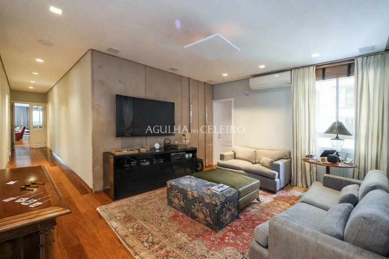 Elegância, espaço e vista verde em localização privilegiada. – 21215