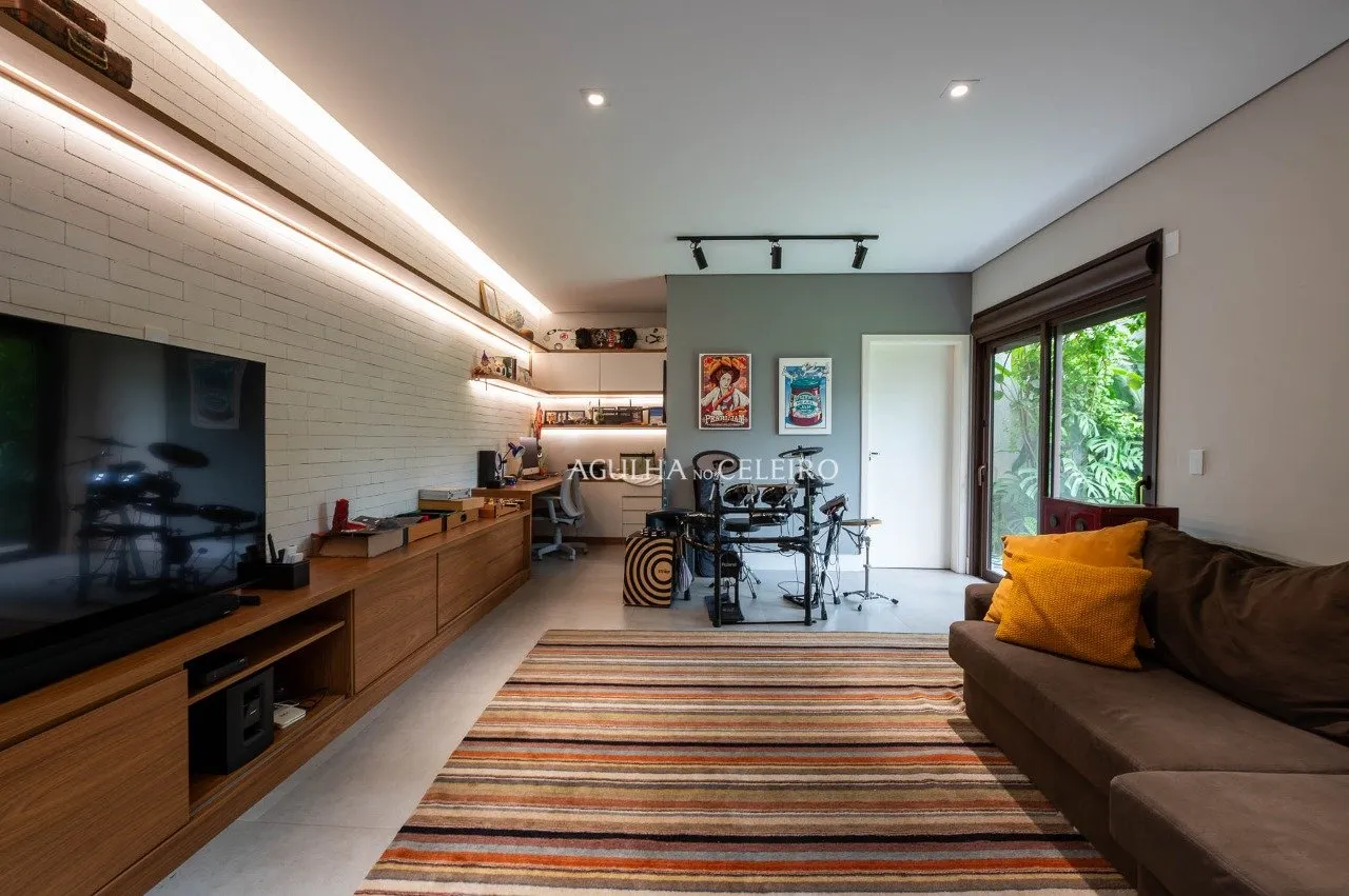 Casa com linda área externa à venda no Brooklin Novo. – 21217 - 21217 (48)