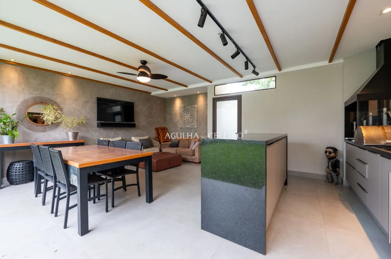 Casa com linda área externa à venda no Brooklin Novo. – 21217 - 21217 (44)