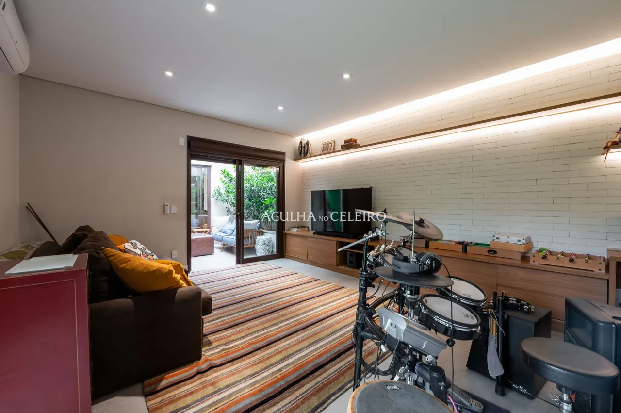 Casa com linda área externa à venda no Brooklin Novo. – 21217 - 21217 (49)