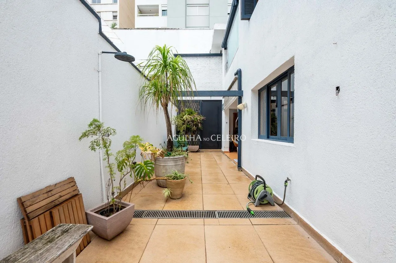 Refúgio no Baixo Pinheiros: luz, pátio e muitas possibilidades! – 21236 - 21236 (41)
