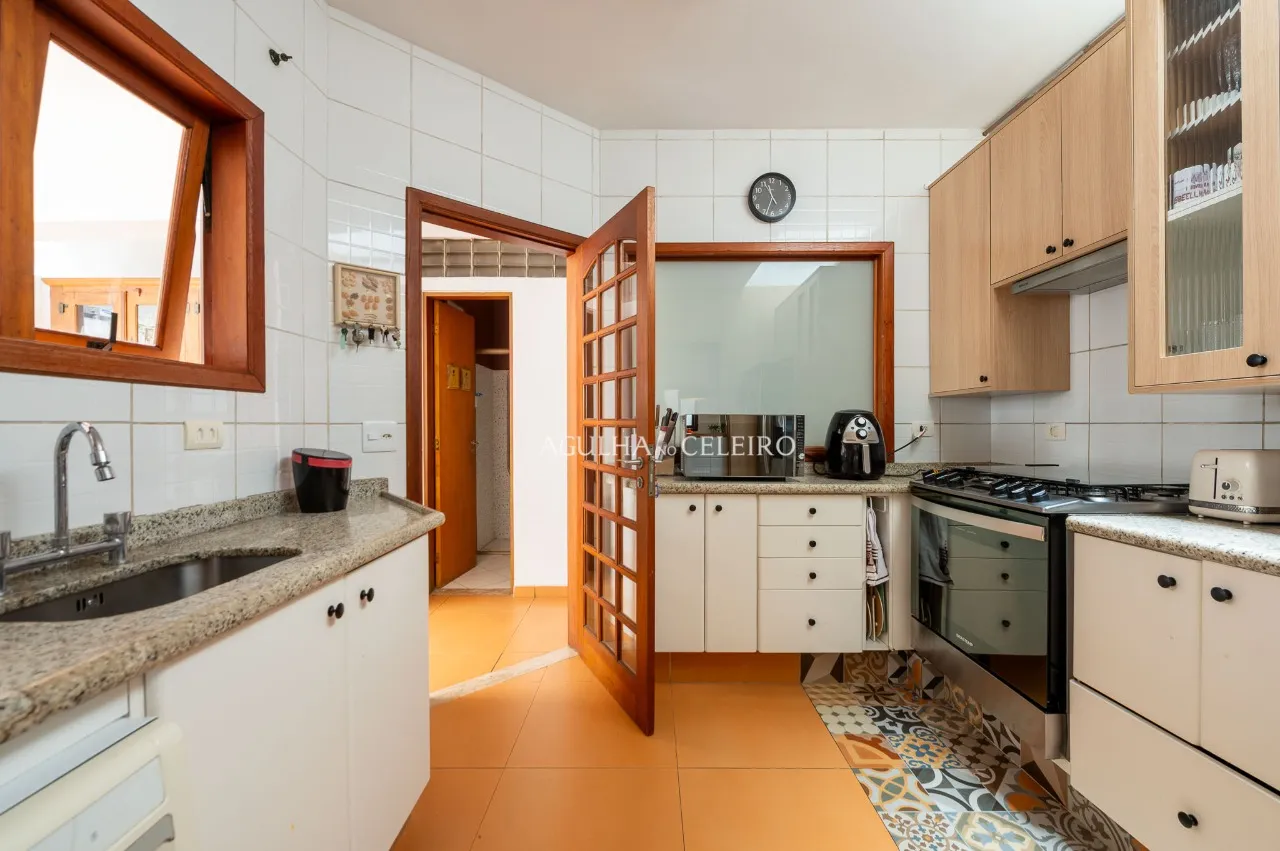 Refúgio no Baixo Pinheiros: luz, pátio e muitas possibilidades! – 21236 - 21236 (34)