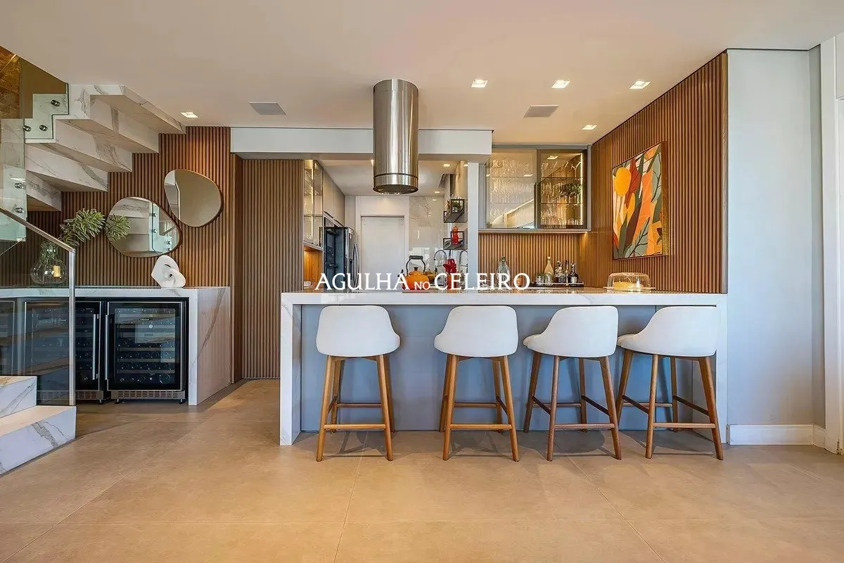 Cobertura duplex reformada à venda em Pinheiros. – 21249