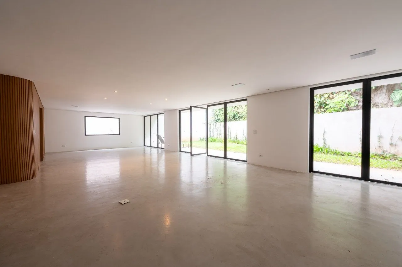 Casa contemporânea com alto padrão de segurança, muito verde e infinitas possibilidades para customizar do seu jeito. – 21259 - 21259 (1)