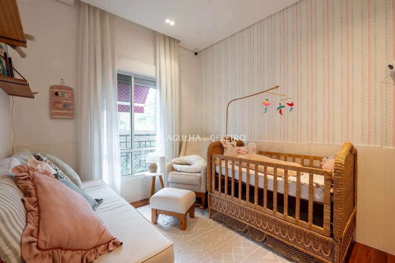 Apartamento com alma de casa em Alto de Pinheiros – 21291