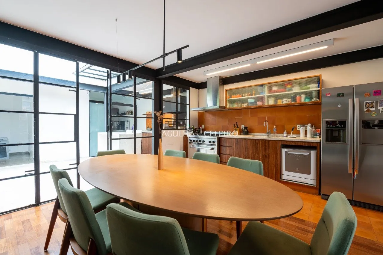 Casa de Vila reformada à venda na Vila Madalena. – 21292 - 21292 (11)