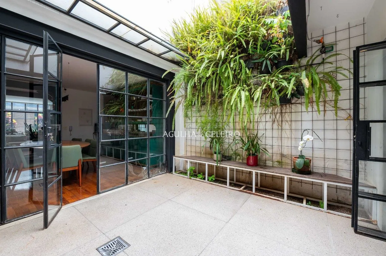 Casa de Vila reformada à venda na Vila Madalena. – 21292 - 21292 (19)