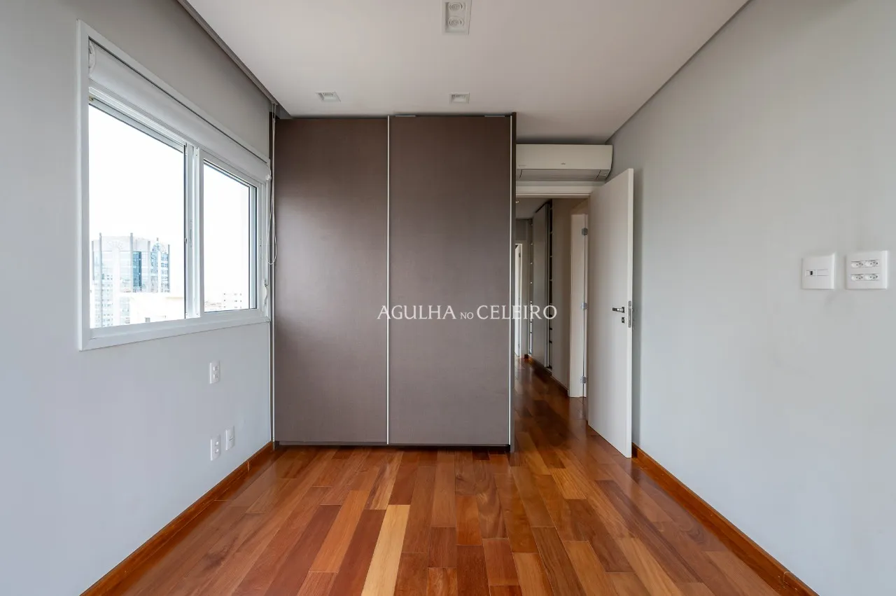 Cobertura com terraço amplo, vista livre e atmosfera de casa em Pinheiros – 21294 - 21294 (3)