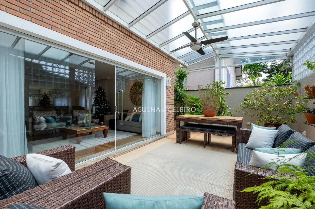 Casa com planta diferenciada no Brooklin – 21322